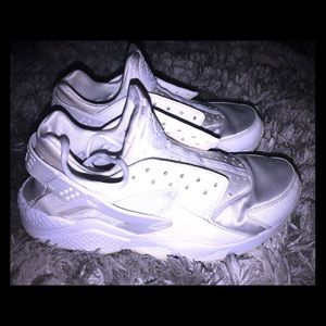 Nike Air Hurarache in all white.